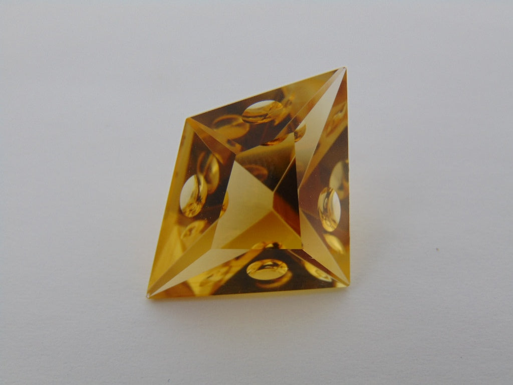 25,70 ct Citrino Com Bolhas 29x22mm