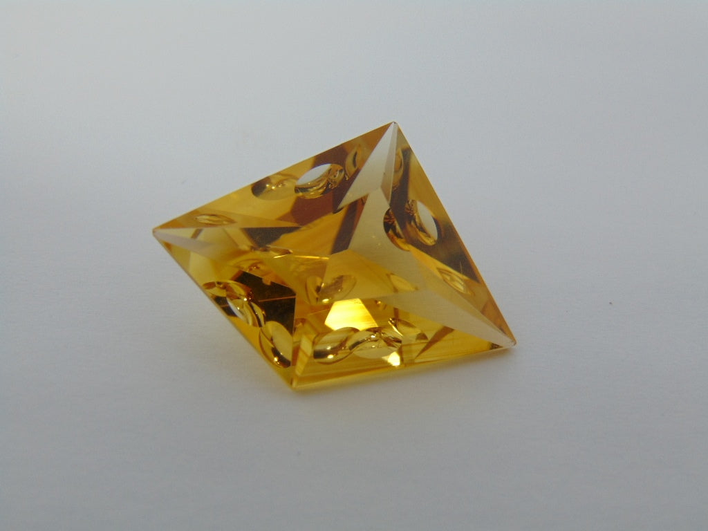 25.70ct Citrine With Bubbles 29x22mm