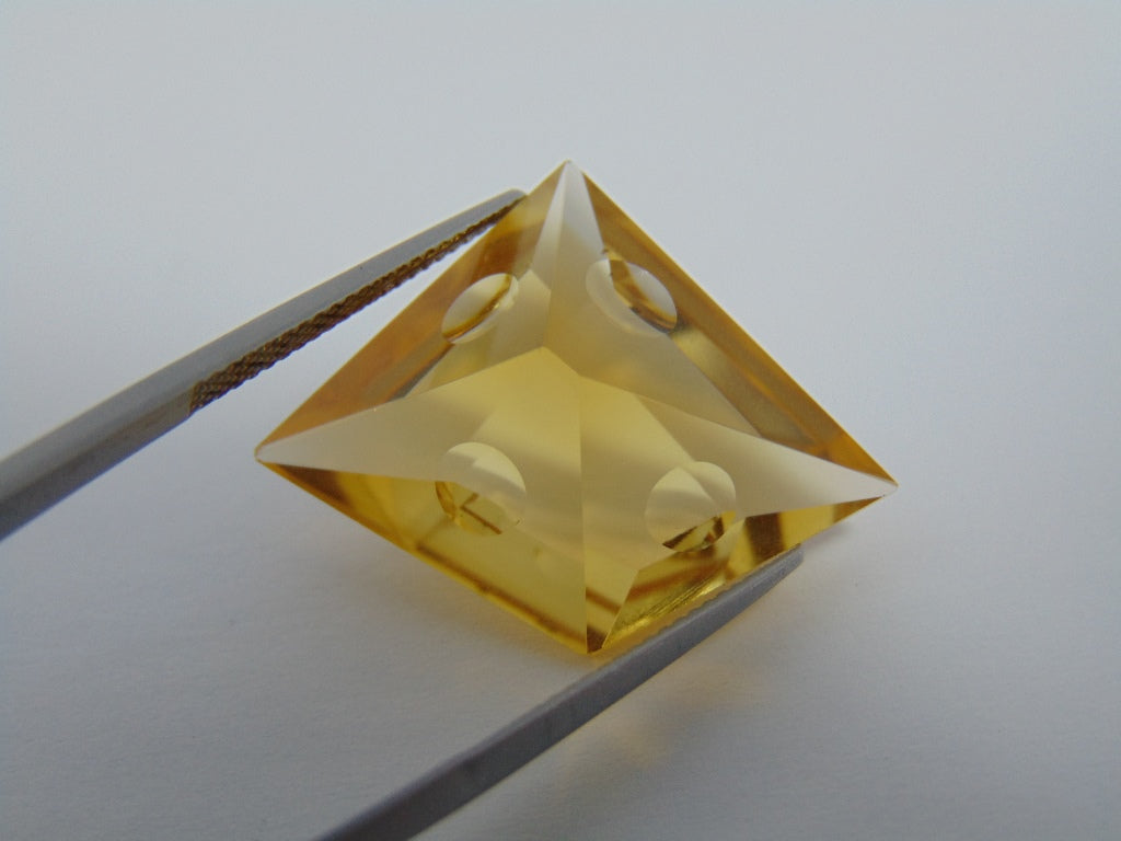 25.70ct Citrine With Bubbles 29x22mm