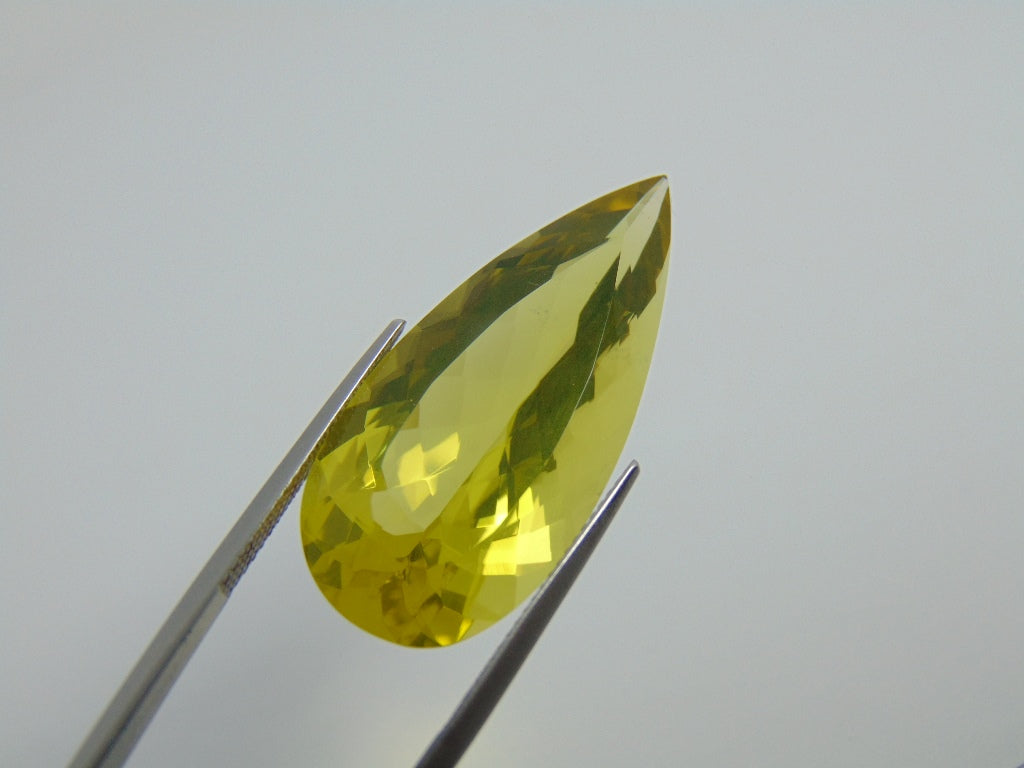 27.40cts Quartz (Green Gold)