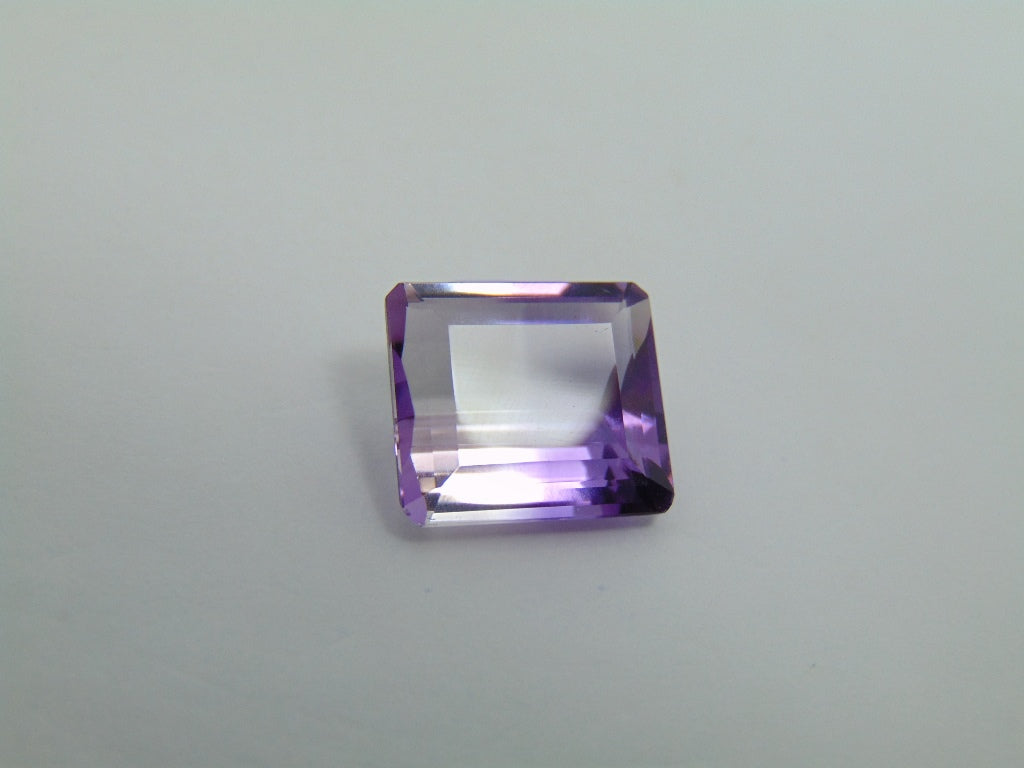 8.60cts Amethyst (Bicolor)