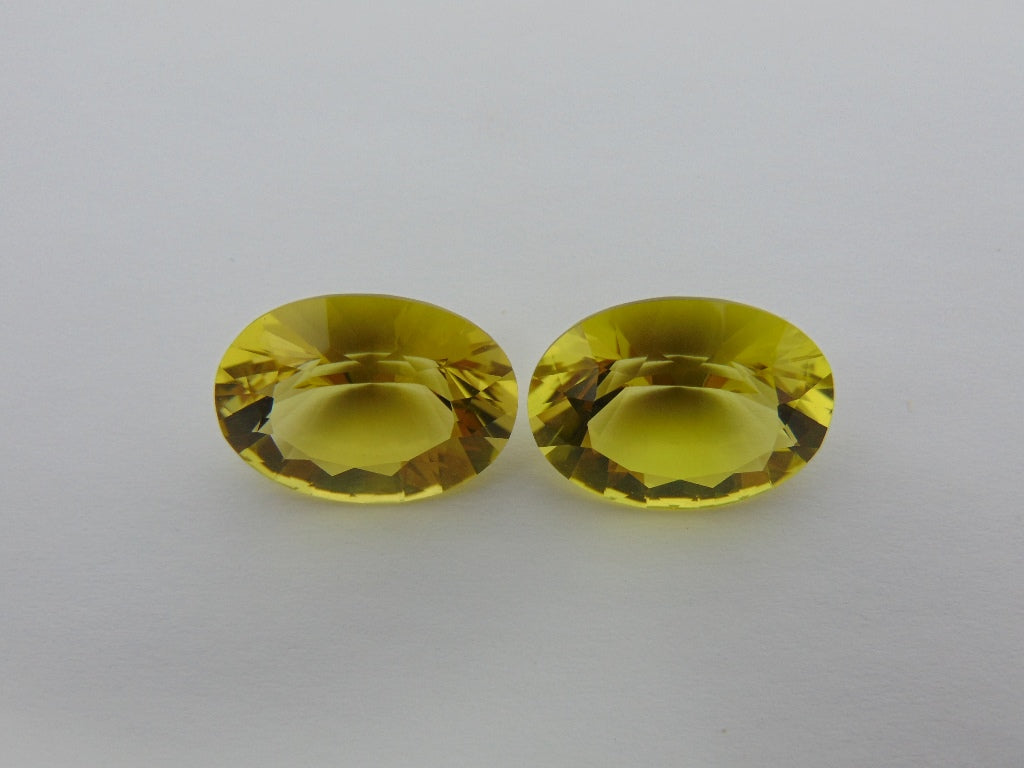 Quartzo de 30,60 cts (ouro verde)