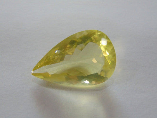 Quartzo 71 quilates (ouro verde)