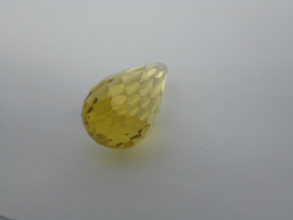 27.70cts Quartz (Green Gold)