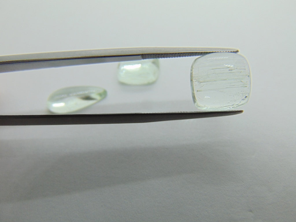 14,80ct Beryl Cabochão 15x7mm 11mm