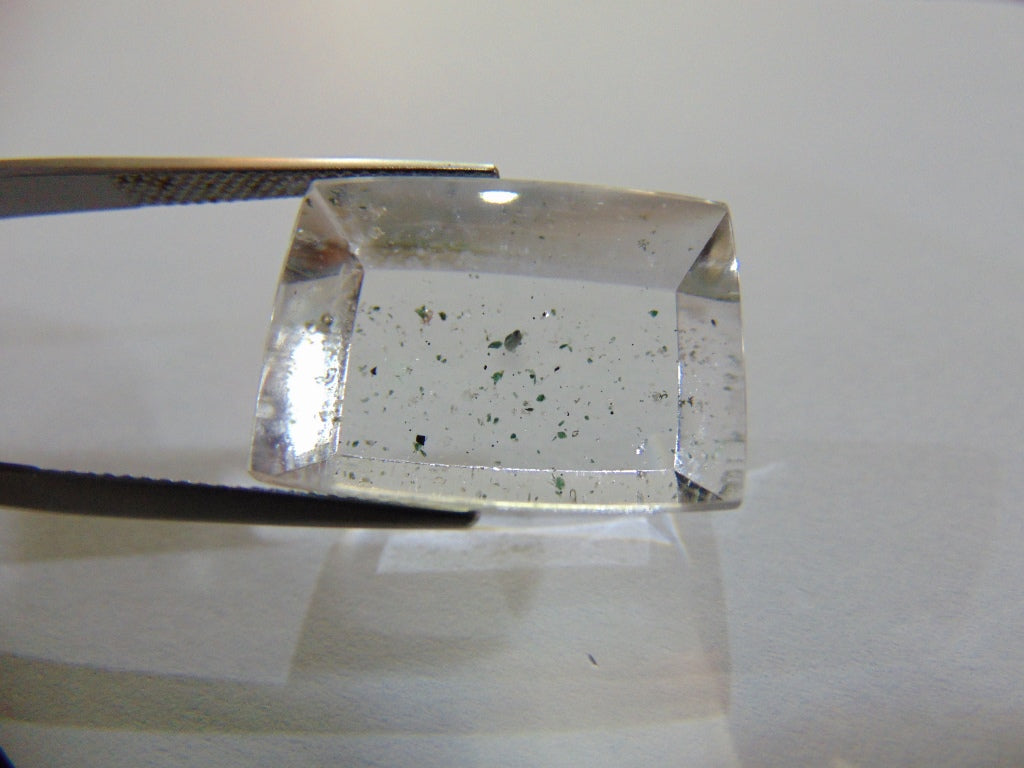 Inclusão de quartzo 25,90ct 21x16mm