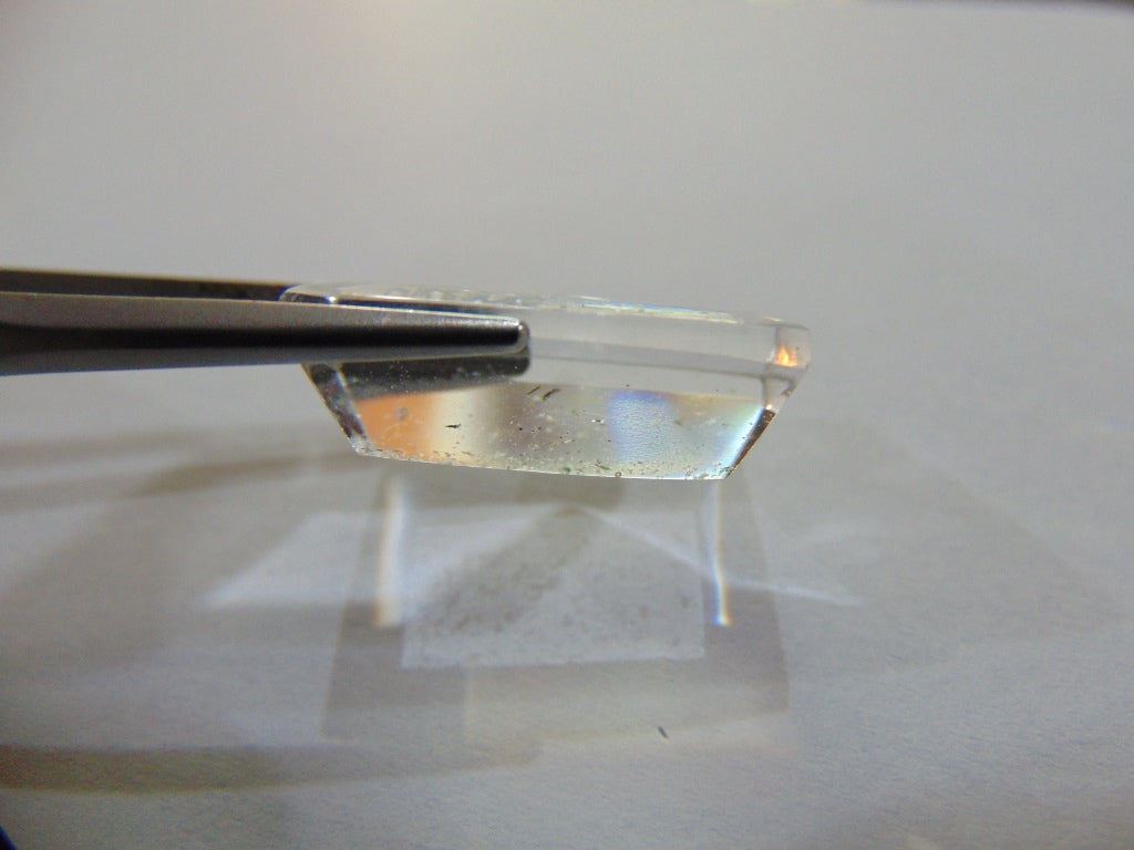 Inclusão de quartzo 25,90ct 21x16mm