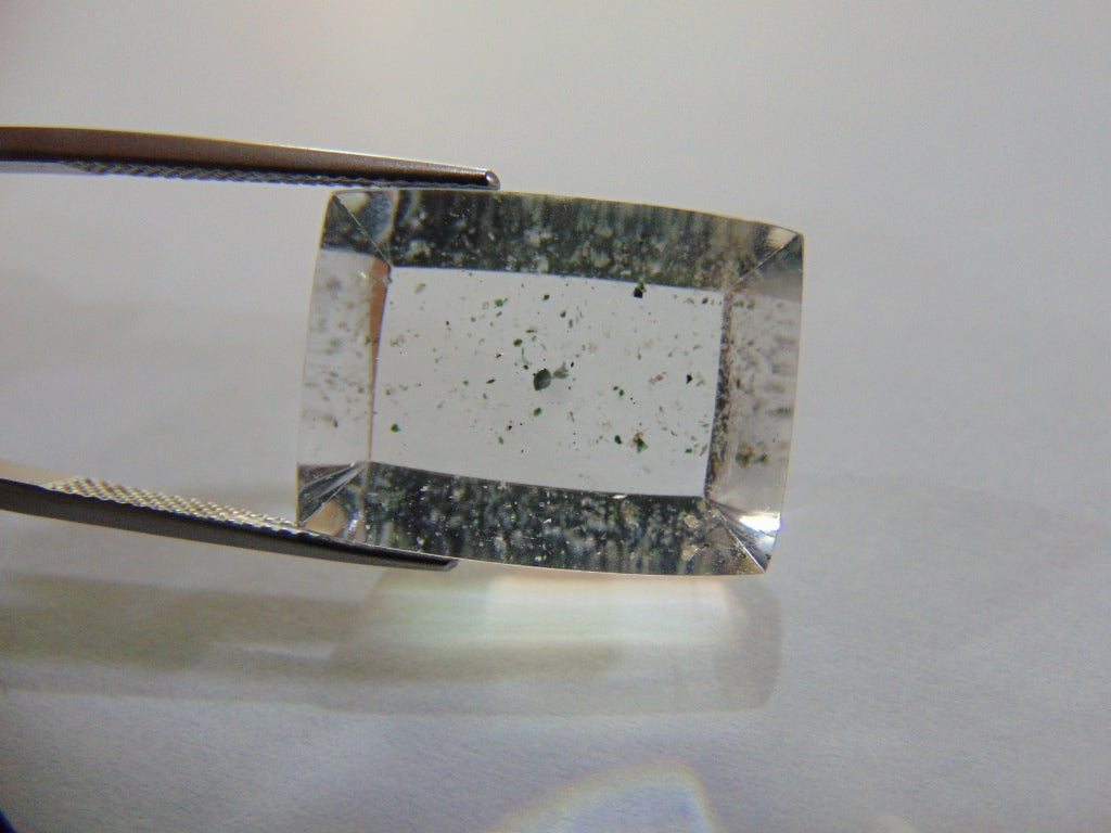 Inclusão de quartzo 25,90ct 21x16mm