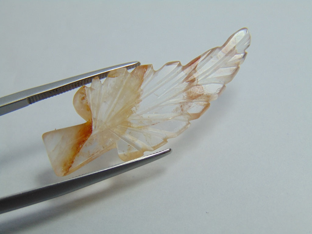 10.70ct Quartz Piece 37x14mm