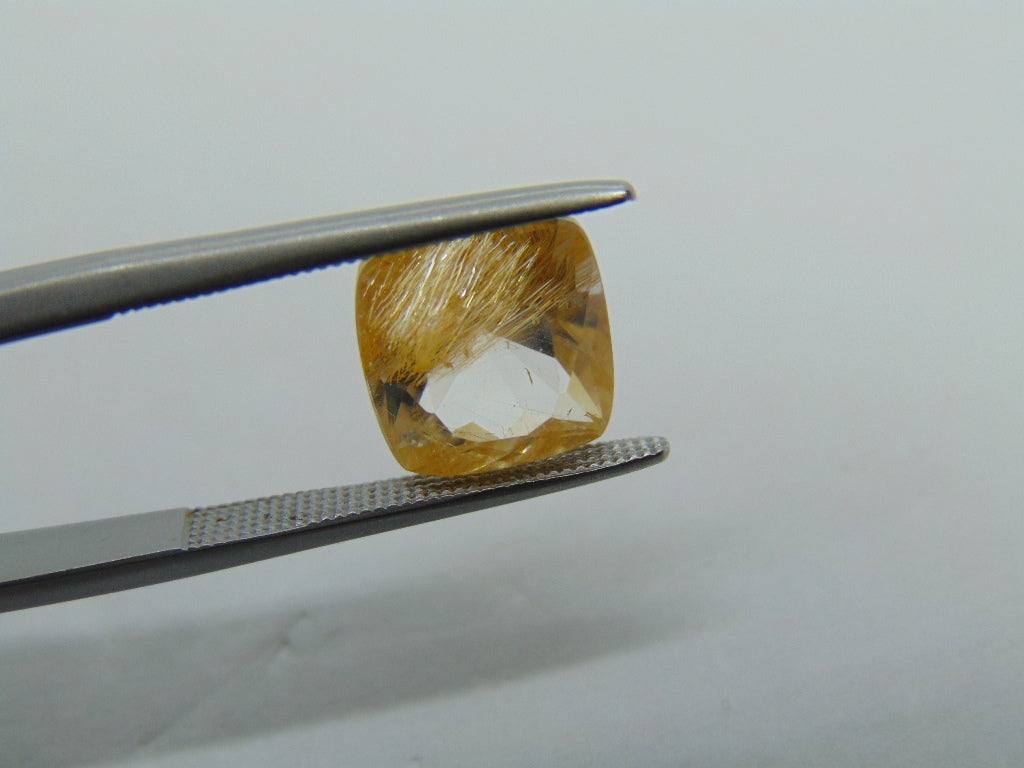 4.90ct Topaz With Inclusion 9mm