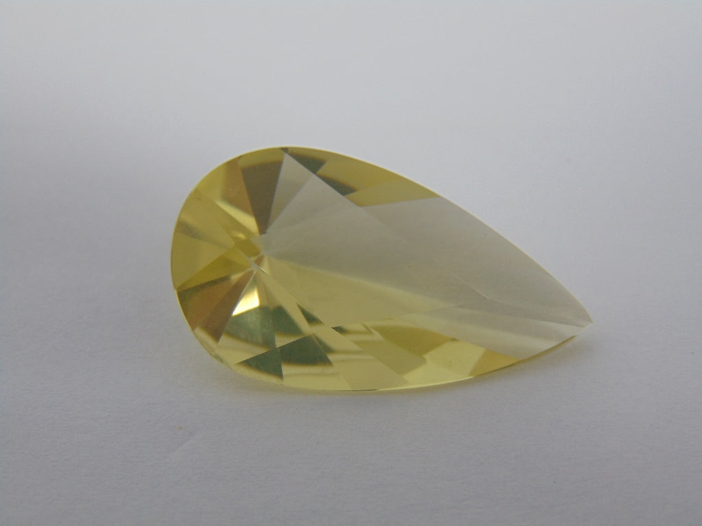 24.50cts Quartz (Green Gold)