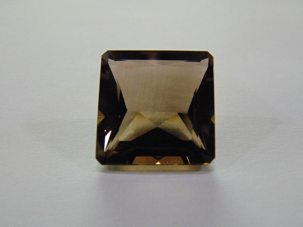 Quartzo 32,60 ct (esfumaçado)