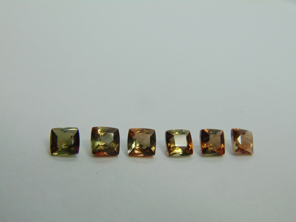 4,28 ct Andaluzita calibrada 5 mm