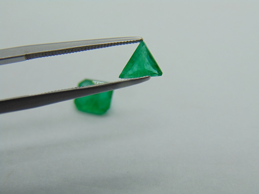 1.55ct Emerald 6mm 7x6mm