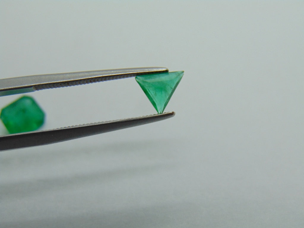 1.55ct Emerald 6mm 7x6mm