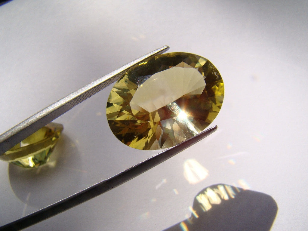 31.50ct Quartz (Green Gold)