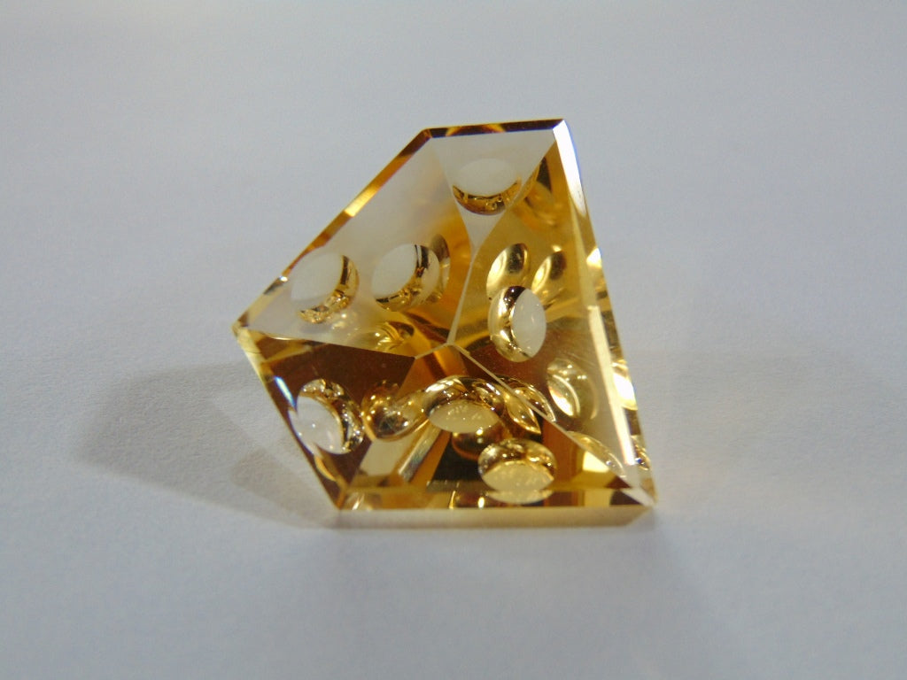 24.50ct Citrine With Bubbles 24x22mm