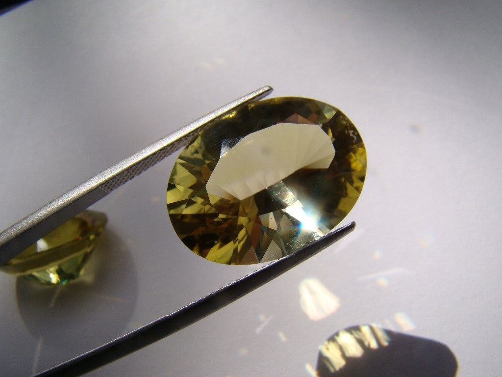 31.50ct Quartz (Green Gold)