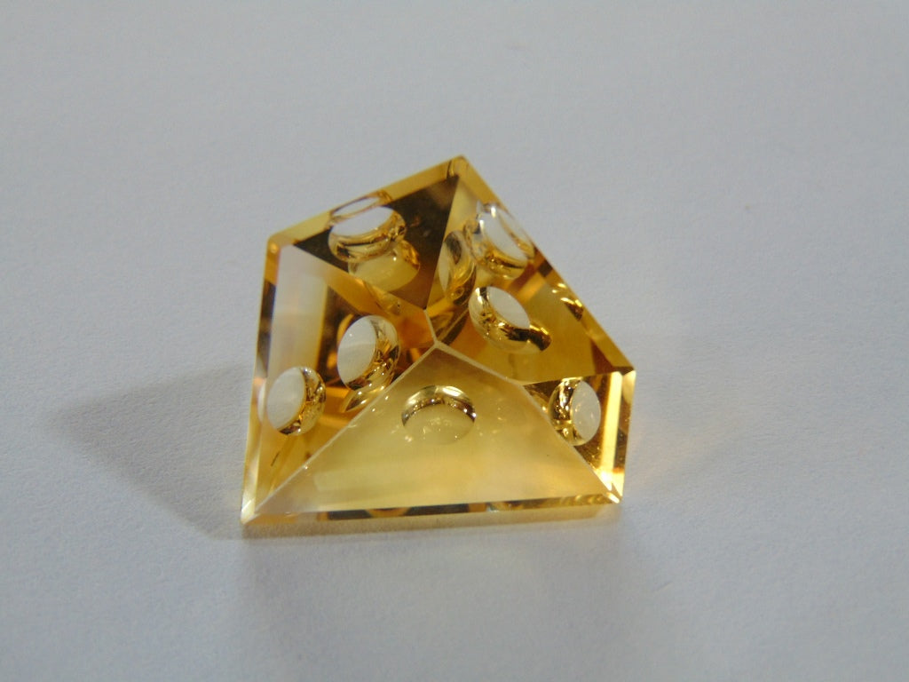 24.50ct Citrine With Bubbles 24x22mm