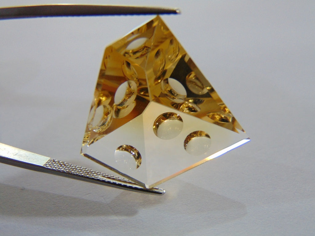 24.50ct Citrine With Bubbles 24x22mm