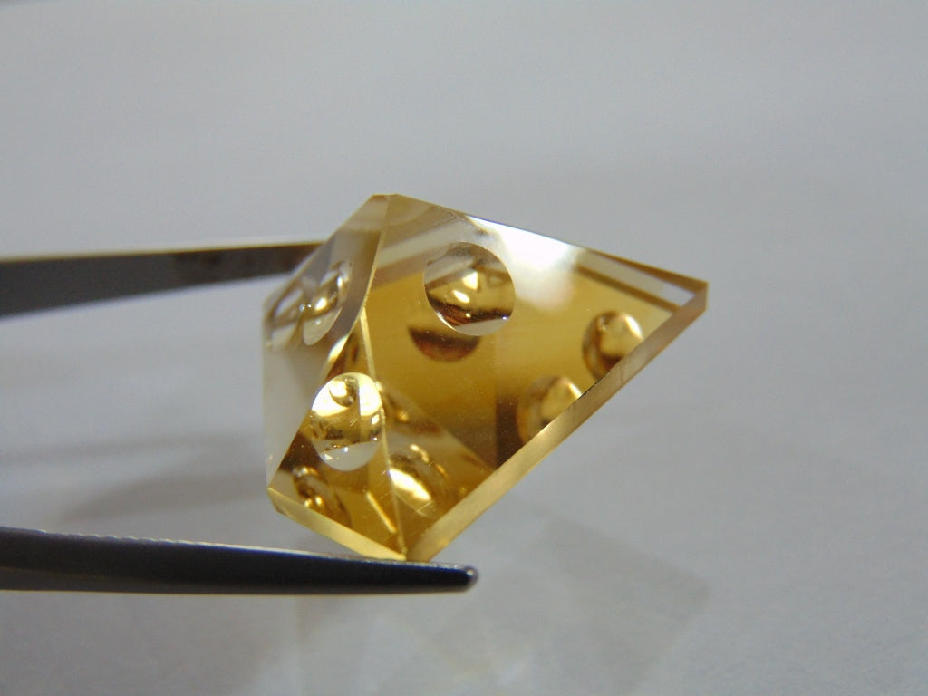 24.50ct Citrine With Bubbles 24x22mm