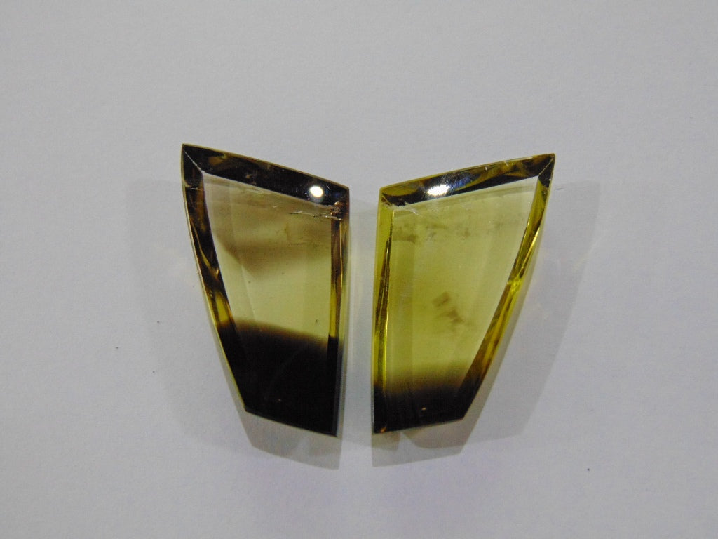 Par bicolor de quartzo (ouro verde) de 76,70 ct