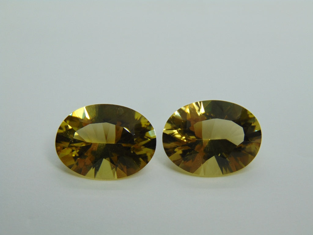 Par de quartzo (ouro verde) de 30,40 cts