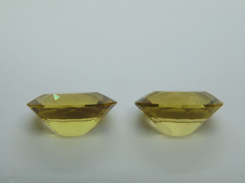 Par de quartzo (ouro verde) de 30,40 cts