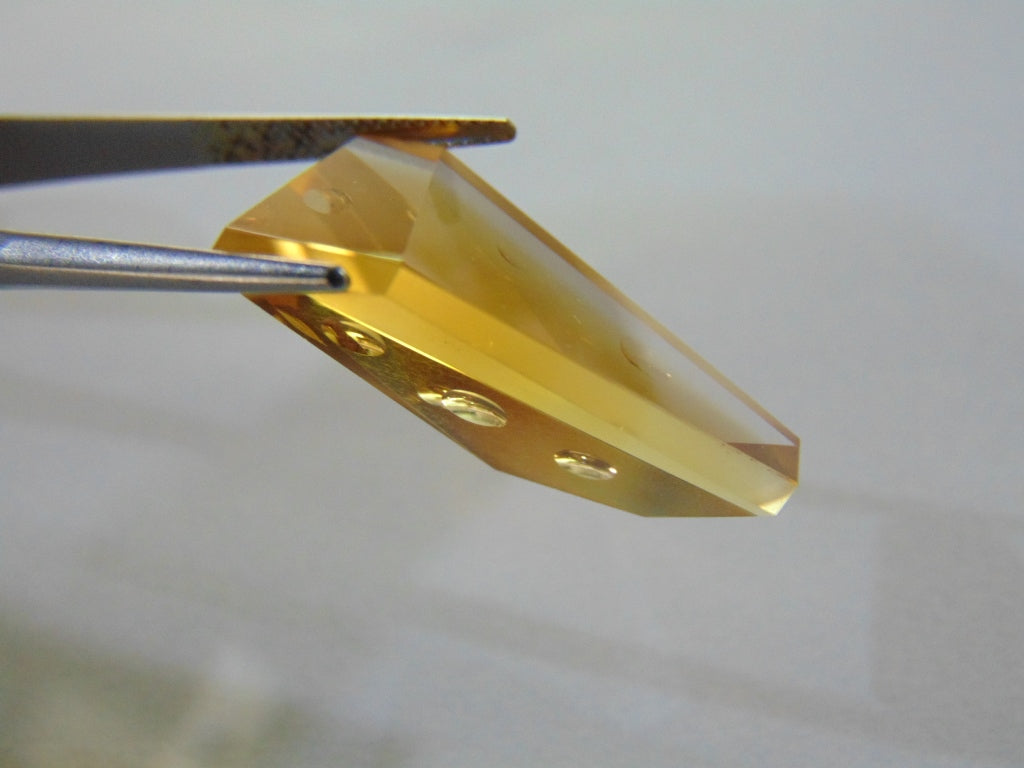 22.50ct Citrine (With Bubbles)