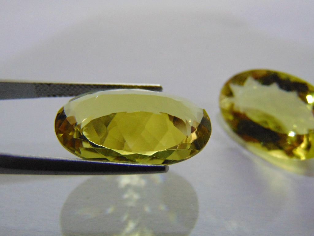 28.20ct Quartz Green Gold