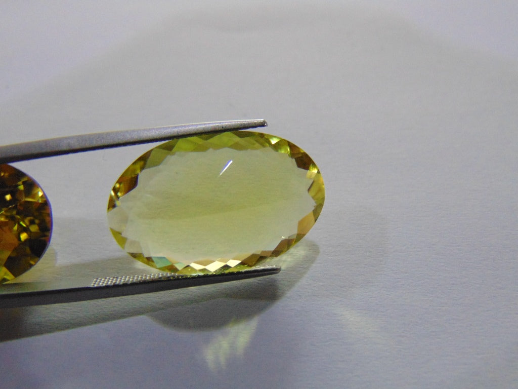 28.20ct Quartz Green Gold