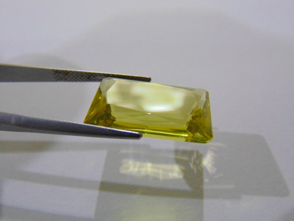 16.80ct Quartz (Green Gold)