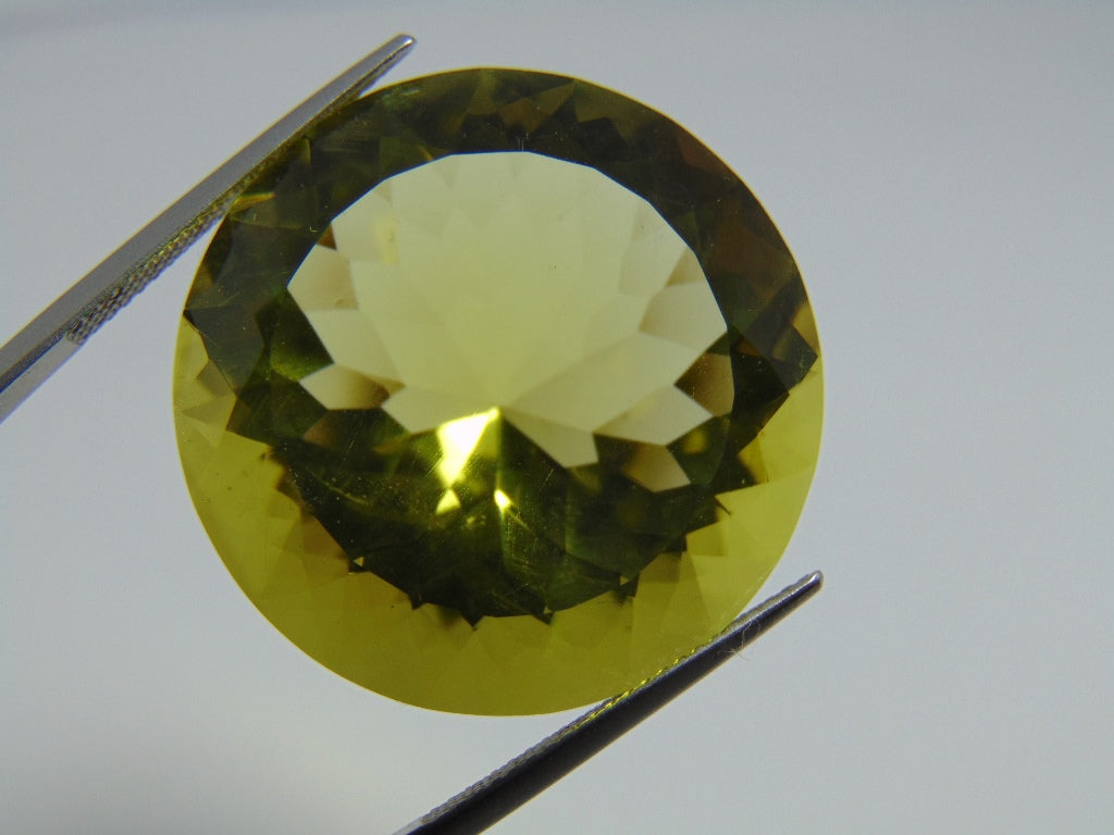 56.20cts Quartz (Green Gold)