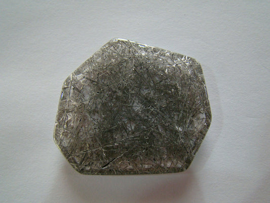 126 quilates quartzo grafite cinza