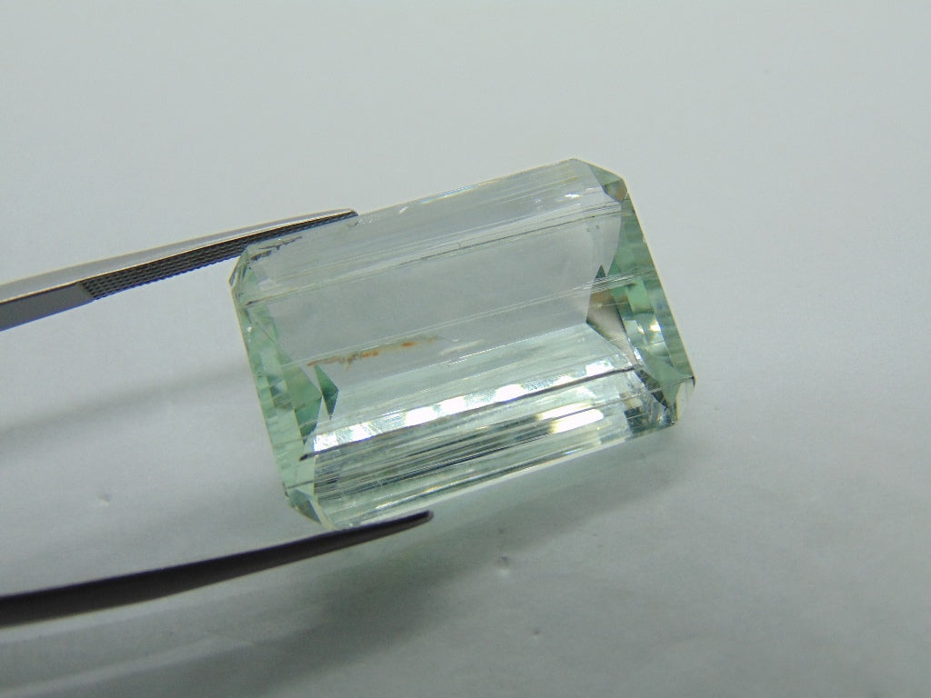 Aquamarine 40,50 ct com agulha 27x19mm