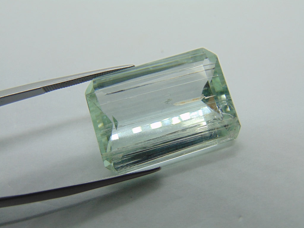 Aquamarine 40,50 ct com agulha 27x19mm