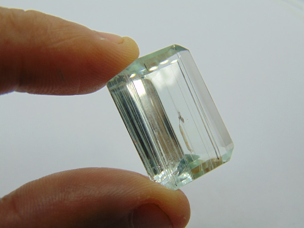 40.50ct Aquamarine With Needle 27x19mm