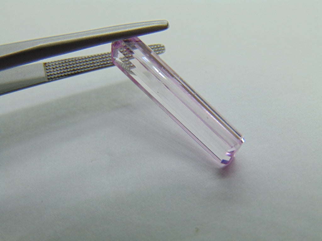 13.60ct Kunzite 22x6mm