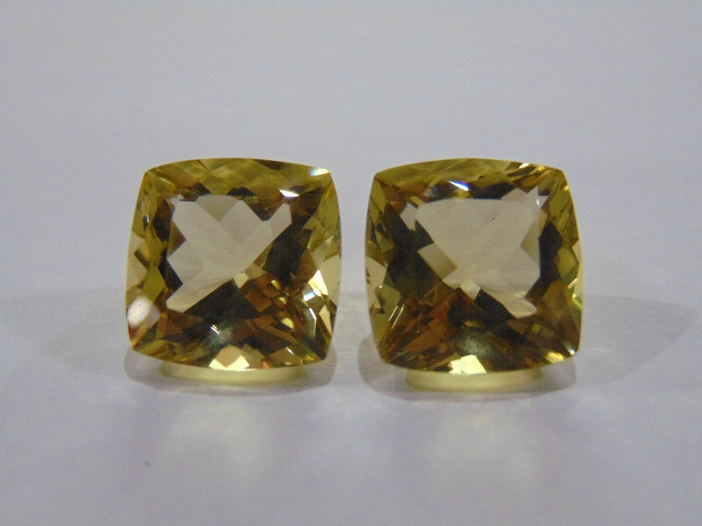 34.60ct Green Gold Pair 16mm