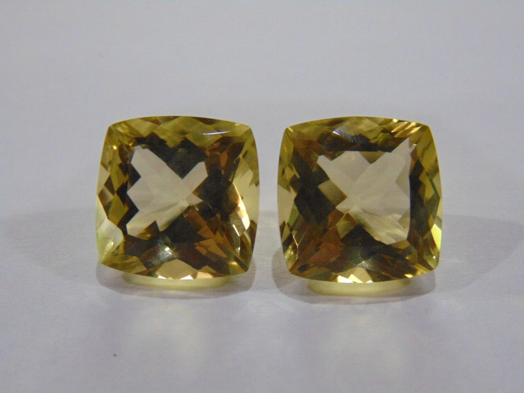 34.60ct Green Gold Pair 16mm