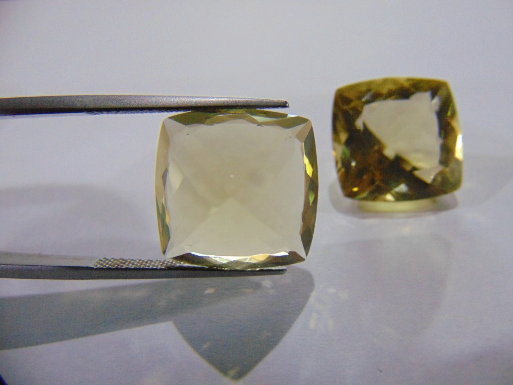 34.60ct Green Gold Pair 16mm