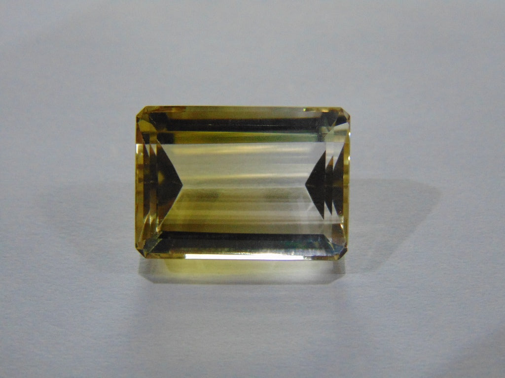 Ouro Verde 28,80 quilates Bicolor 22x16mm