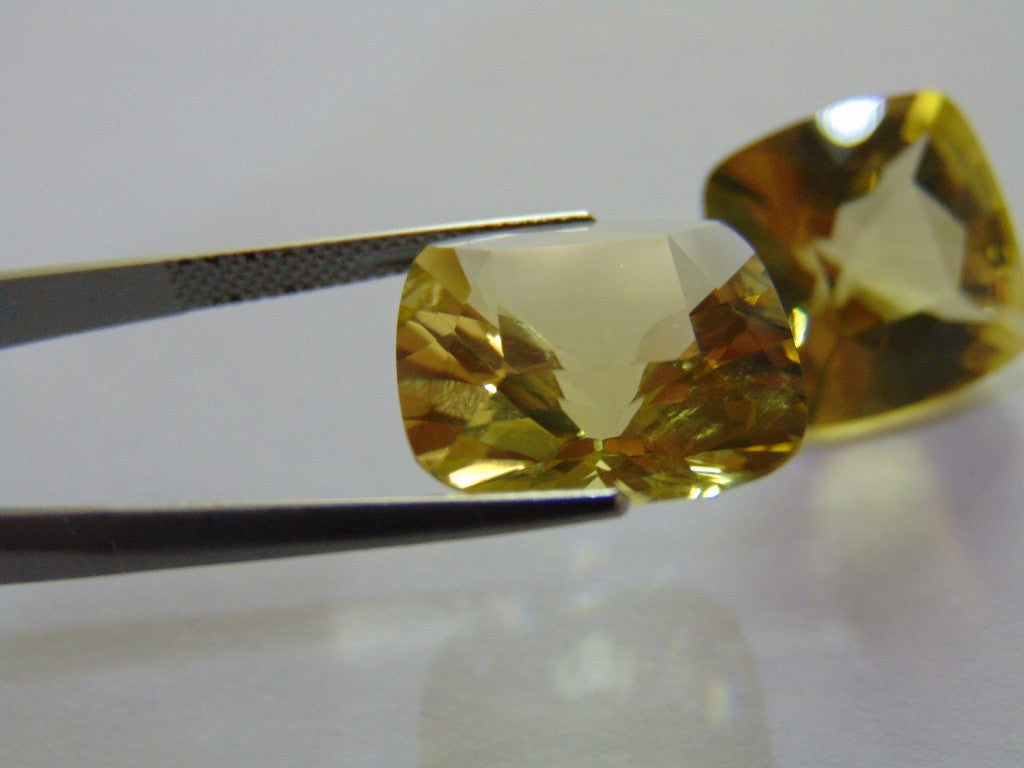 27.50ct Quartz (Green Gold) Pair