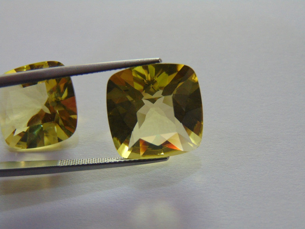 27.50ct Quartz (Green Gold) Pair