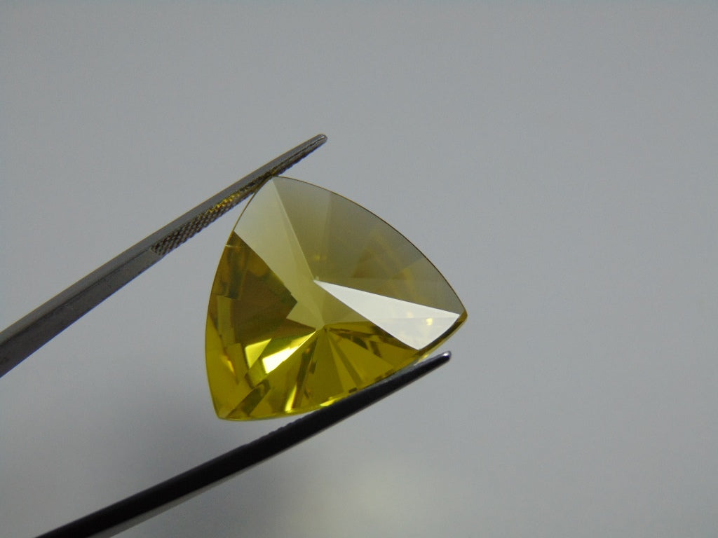 24.50ct Green Gold 22mm