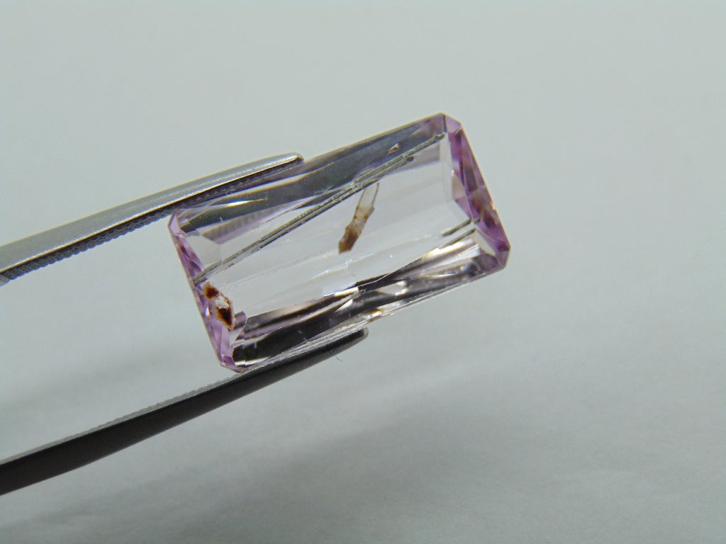 9.25ct Kunzite With Needles 18x10mm