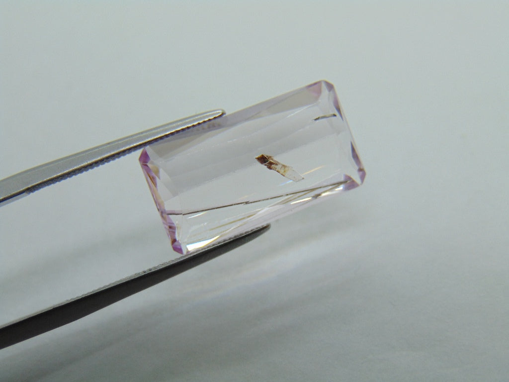 9.25ct Kunzite With Needles 18x10mm