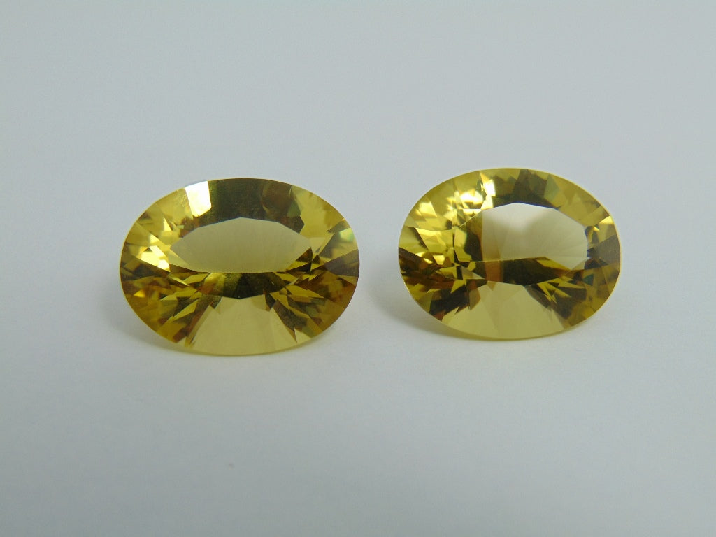 Par de quartzo (ouro verde) de 30,90 cts