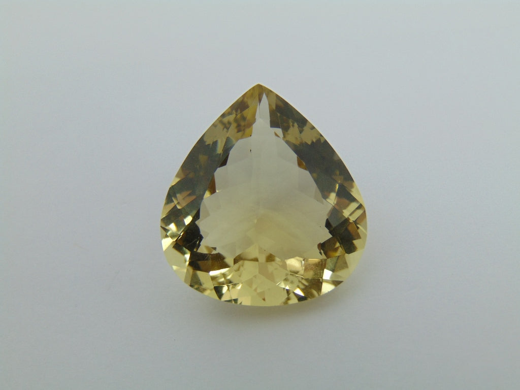 41.90cts Quartz (Green Gold)