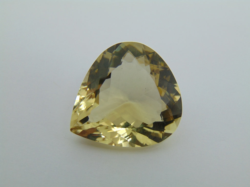 41.90cts Quartz (Green Gold)